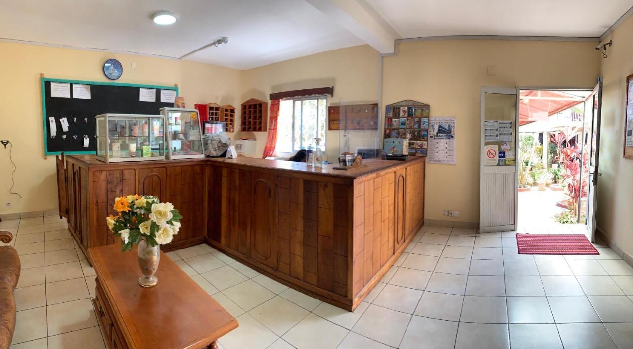 Hotel - Appartement Meuble " Les Flots Bleu " Антананариву Екстериор снимка
