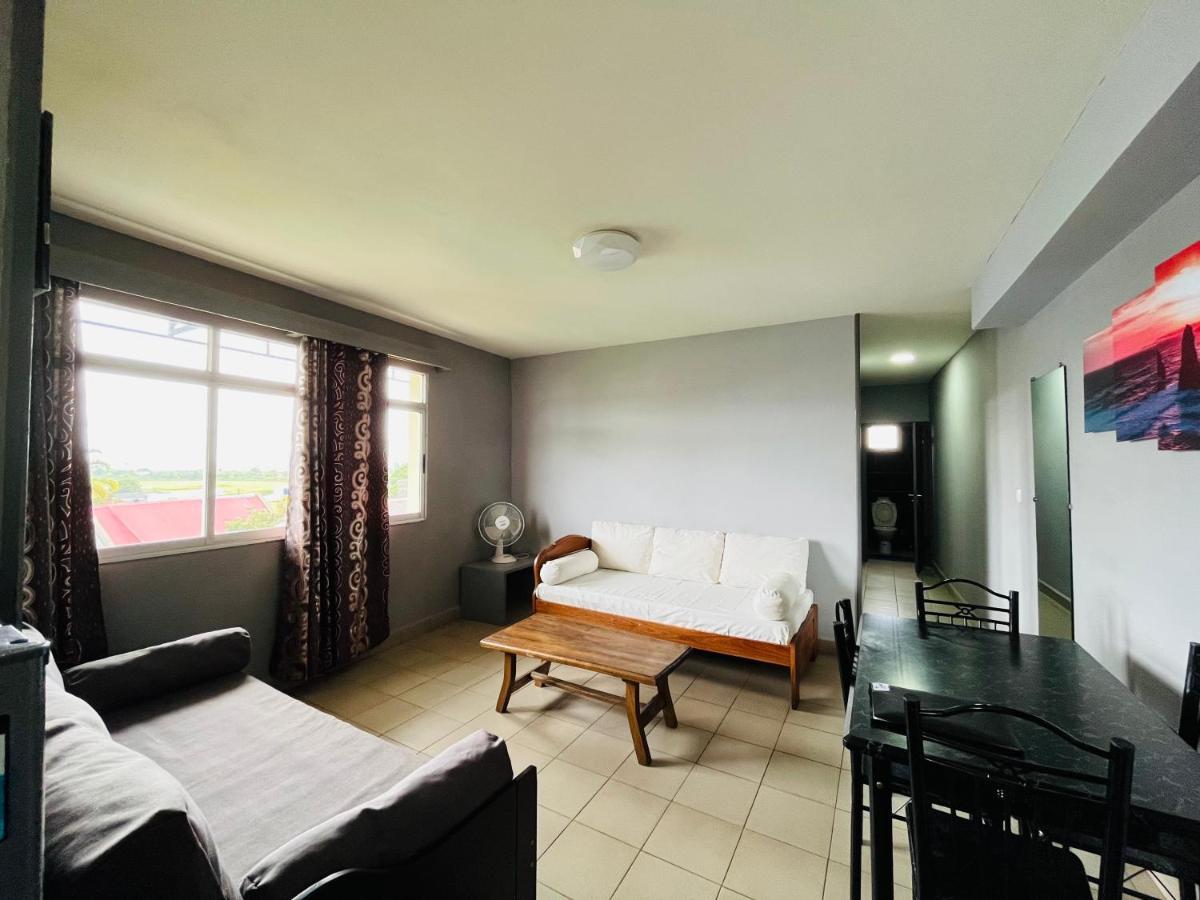 Hotel - Appartement Meuble " Les Flots Bleu " Антананариву Екстериор снимка