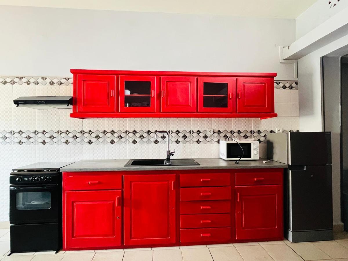 Hotel - Appartement Meuble " Les Flots Bleu " Антананариву Екстериор снимка