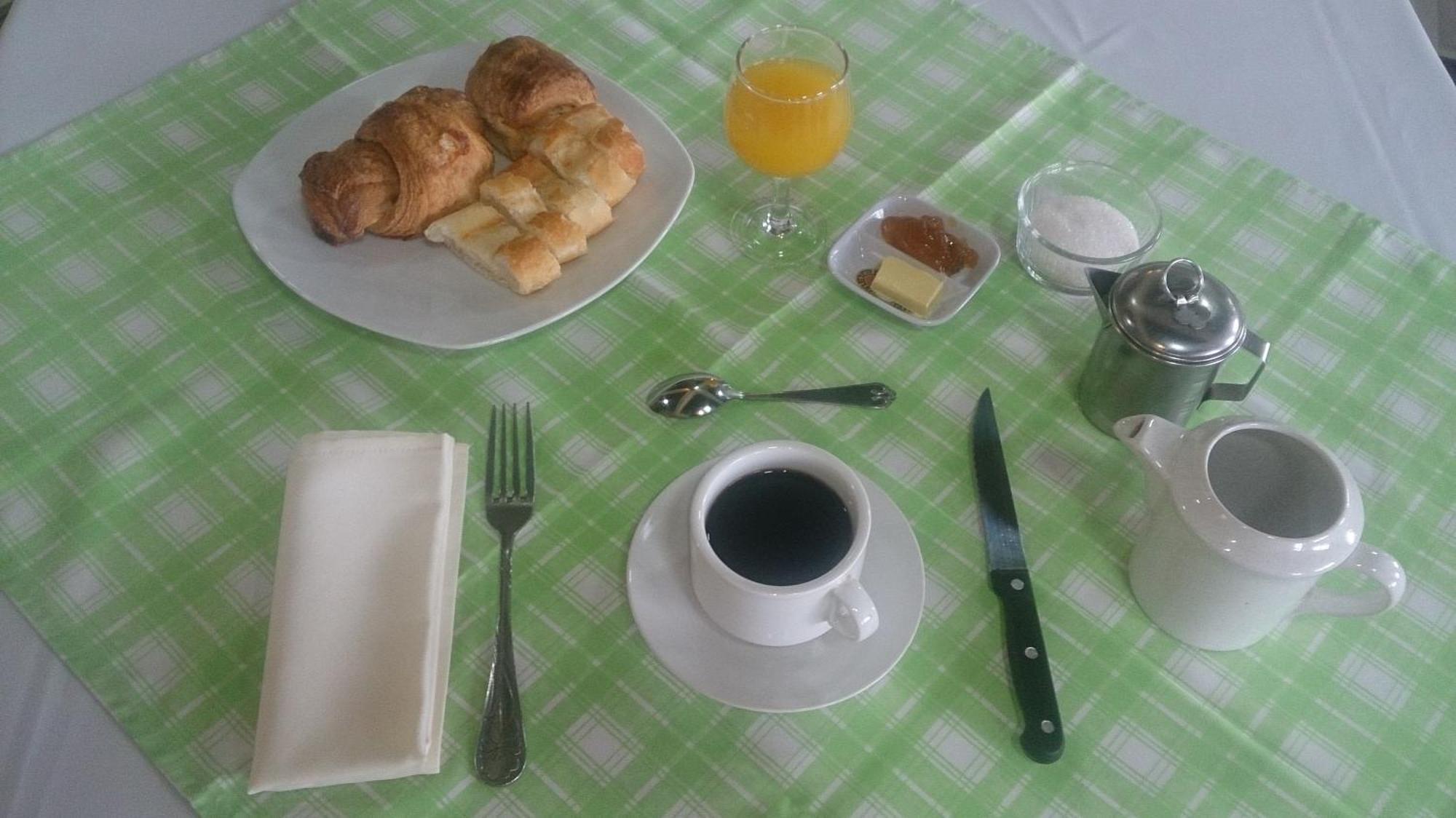 Hotel - Appartement Meuble " Les Flots Bleu " Антананариву Екстериор снимка